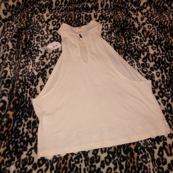 Bohemian Halter Crop-top - Picture 3 of 9